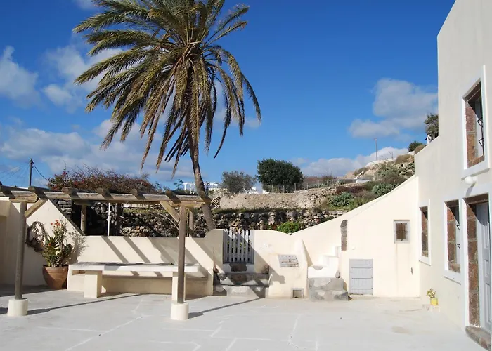 Palm Tree House With Beautiful View - 4 Persons * Emporio (Santorini)